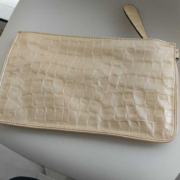 Guess clutch - Picture 2 of 3